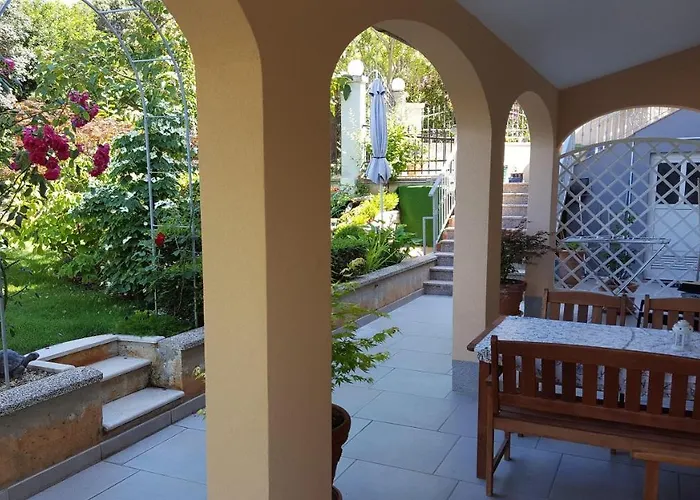 아파트 Apartment-studio-ginkgo-a1