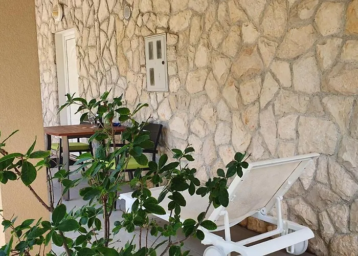 Apartment-studio-ginkgo-a1 반졸레